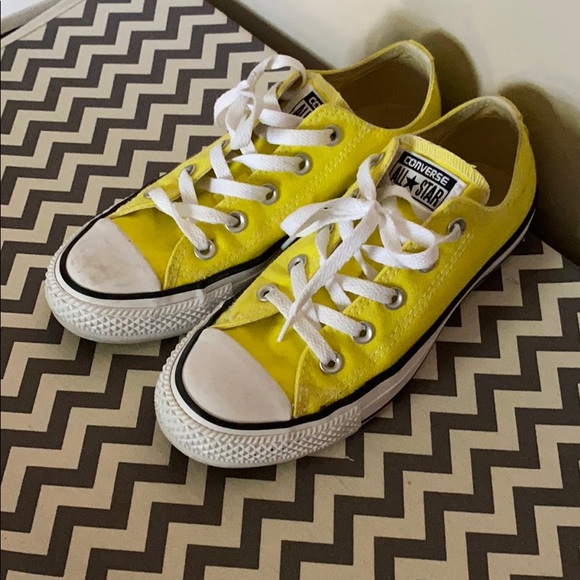 womens yellow converse sneakers